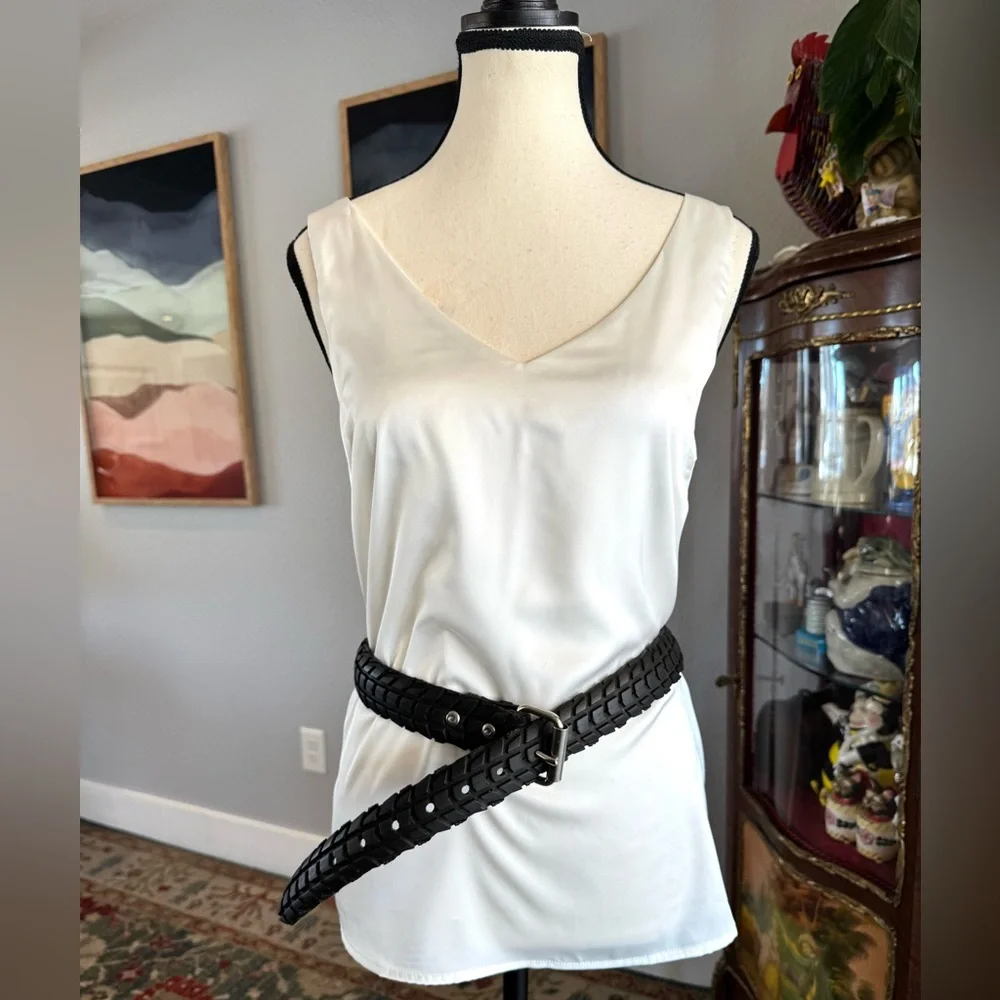 Vintage Tire Black Belt